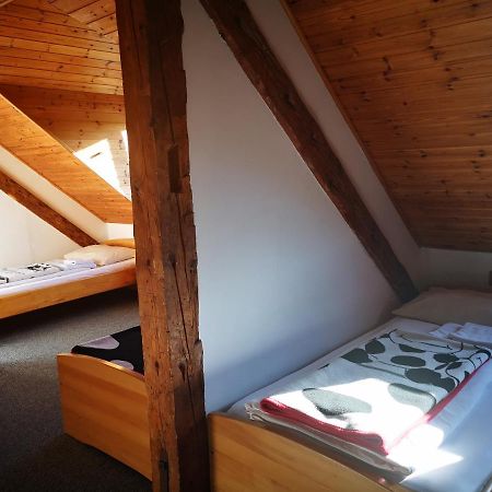Fuzinarska Kuca Hotel Fužine Buitenkant foto
