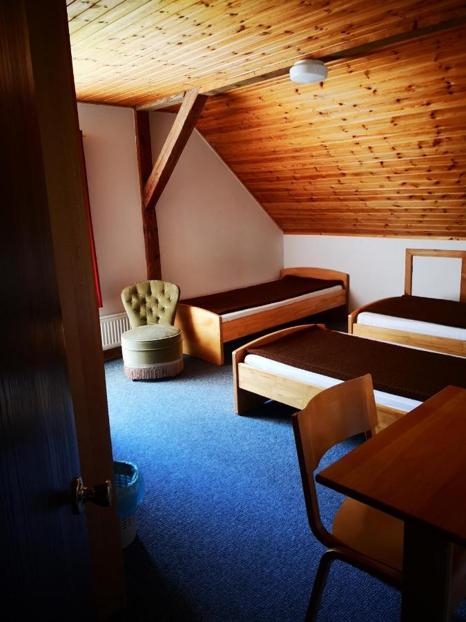 Fuzinarska Kuca Hotel Fužine Buitenkant foto